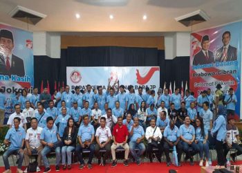 DEKLARASI DUKUNGAN: Peserta Rakernas Bara JP berfoto bersama di Asrama Haji Pondok Gede, Jakarta, Rabu-Kamis, 9-10 Oktober 2024. (Istimewa)