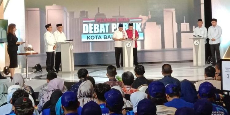 Gelar Debat Pertama, KPU : Ini Ajang Untuk Calon Walikota Dan Wakil Walikota Balikpapan Untuk Meyakinkan Masyarakat