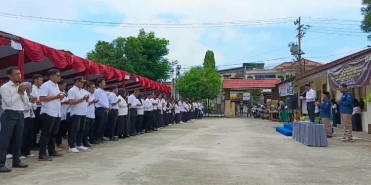 Sebanyak Ribuan Petugas KPPS kota Balikpapan Resmi Di Lantik