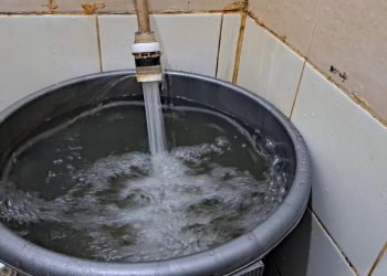 Rela Begadang Selama Ramadhan, Ini Keluhan Warga Balikpapan Dalam Menunggu Air PDAM